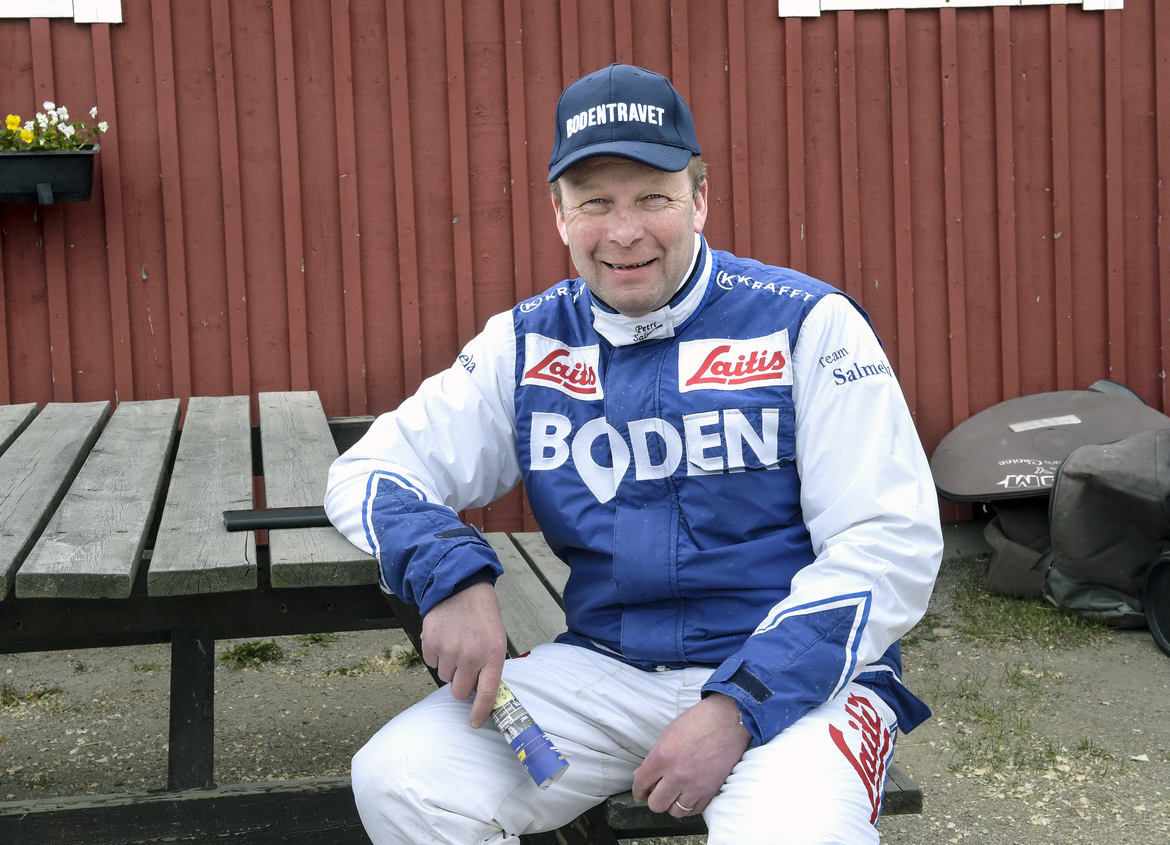 Startar åtta hästar på V86 på hemmabanan. Lars Jakobsson TR Bild.